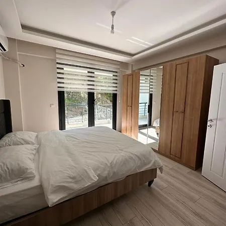 Vira Apartment *